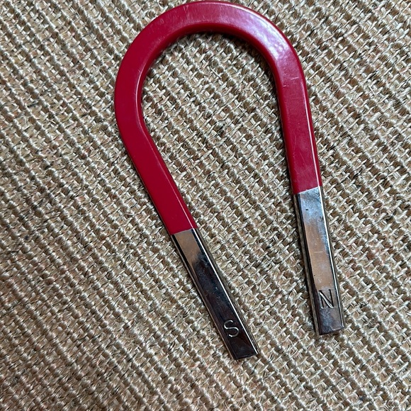 Dowling Magnets 🧲 Classic horseshoe magnet 6in - Picture 3 of 3